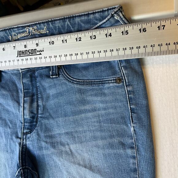 Universal Thread Women Skinny Jeans size 8 / 29S Blue Mid Rise Stretch Boot Cut - Picture 3 of 11